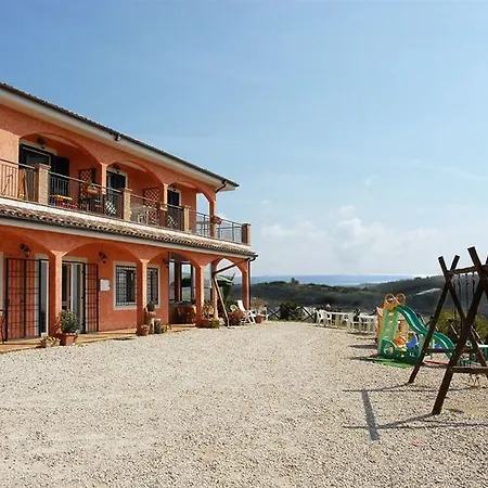 I Cardinali Alloggio per agriturismo *